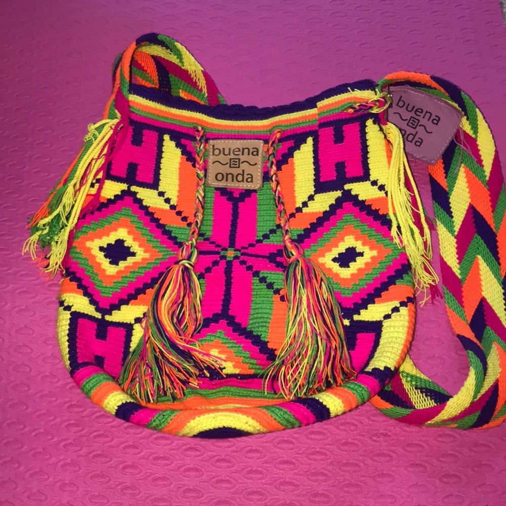 Buena Onda Handmade Crossbody Purse